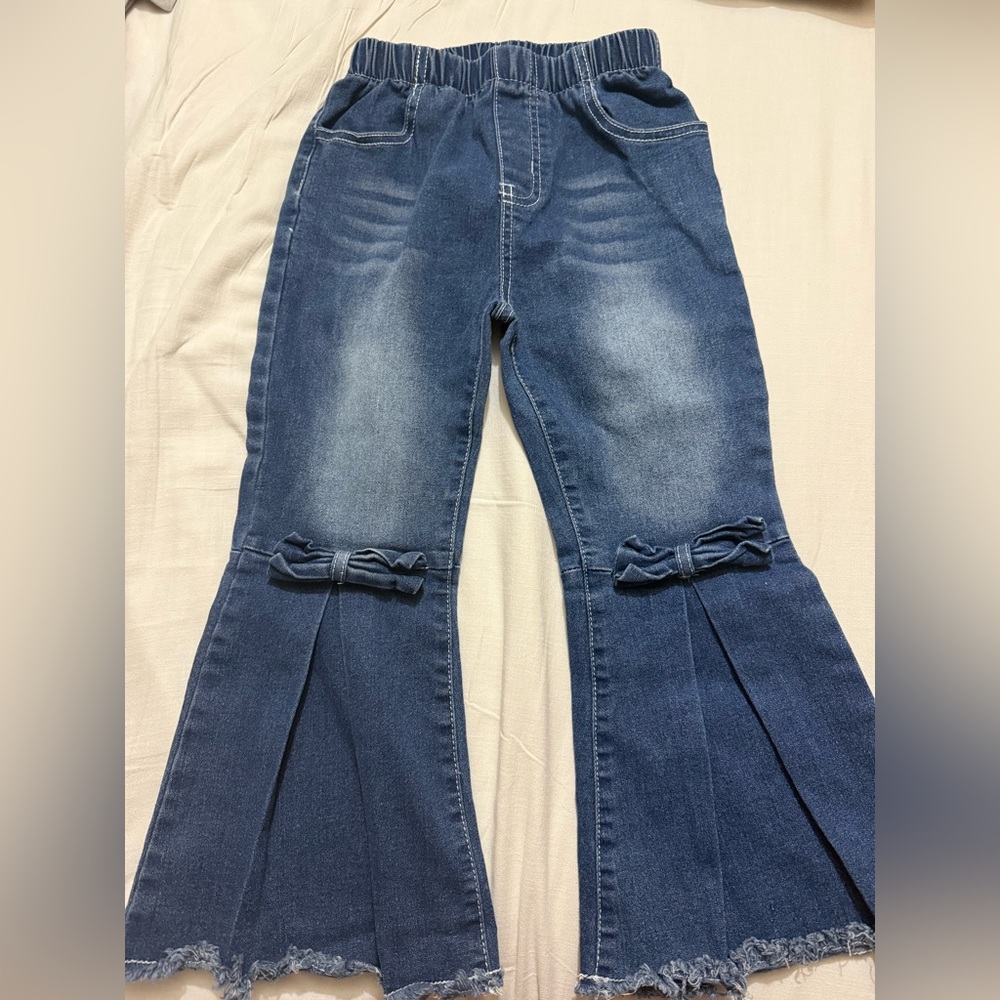 Chic Kids' Blue Flared Jeans with Bow Accents